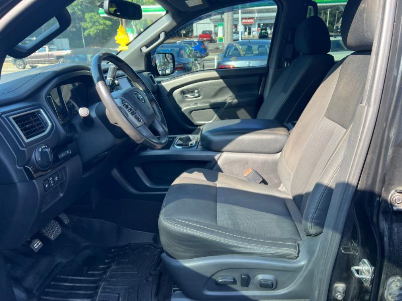 Nissan Titan PRO-4X Crew Cab 4WD 2018