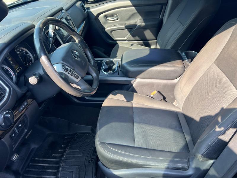 Nissan Titan PRO-4X Crew Cab 4WD 2018