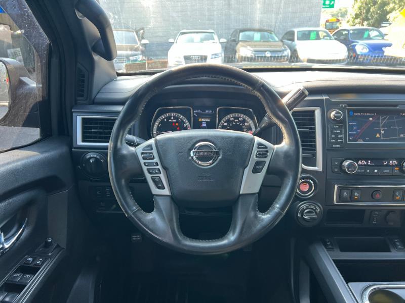 Nissan Titan PRO-4X Crew Cab 4WD 2018