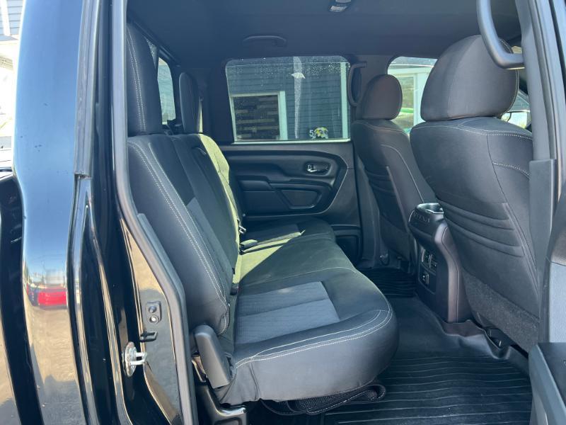 Nissan Titan PRO-4X Crew Cab 4WD 2018