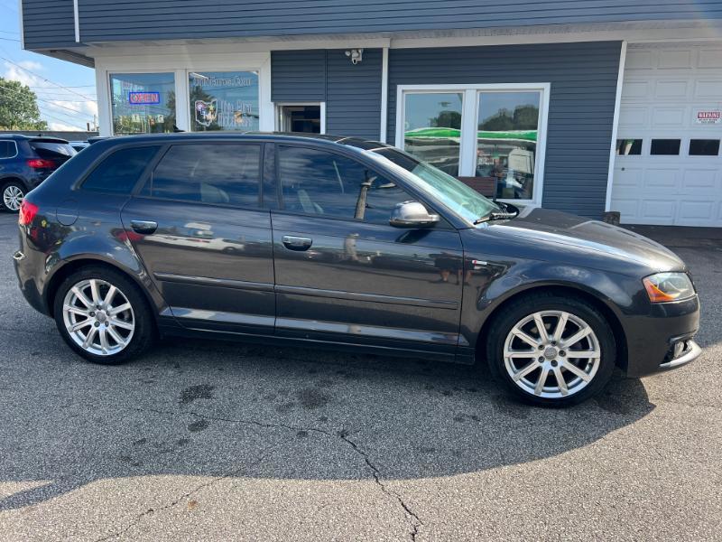 Audi A3 2.0 TDI Clean Diesel with S tronic 2011