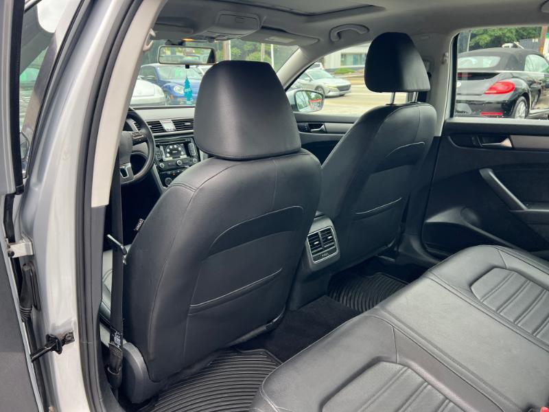 Volkswagen Passat SE PZEV 6A 2015