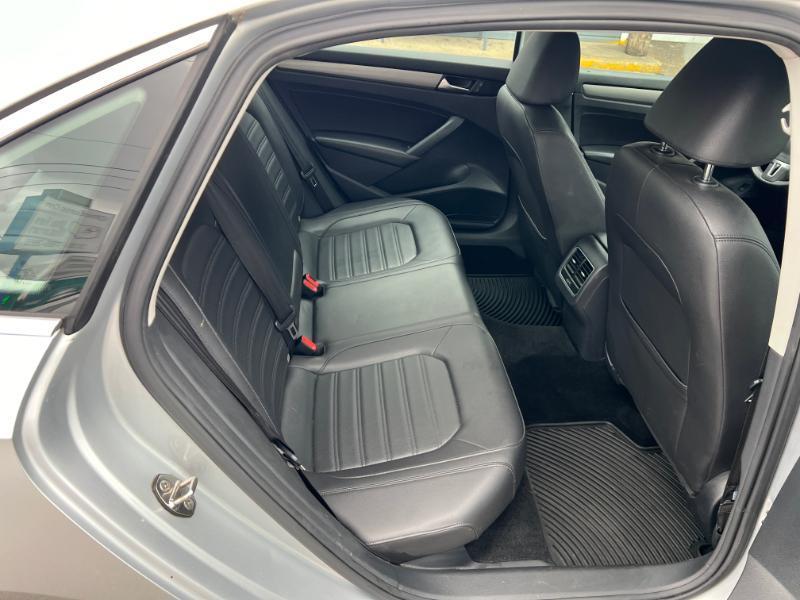 Volkswagen Passat SE PZEV 6A 2015