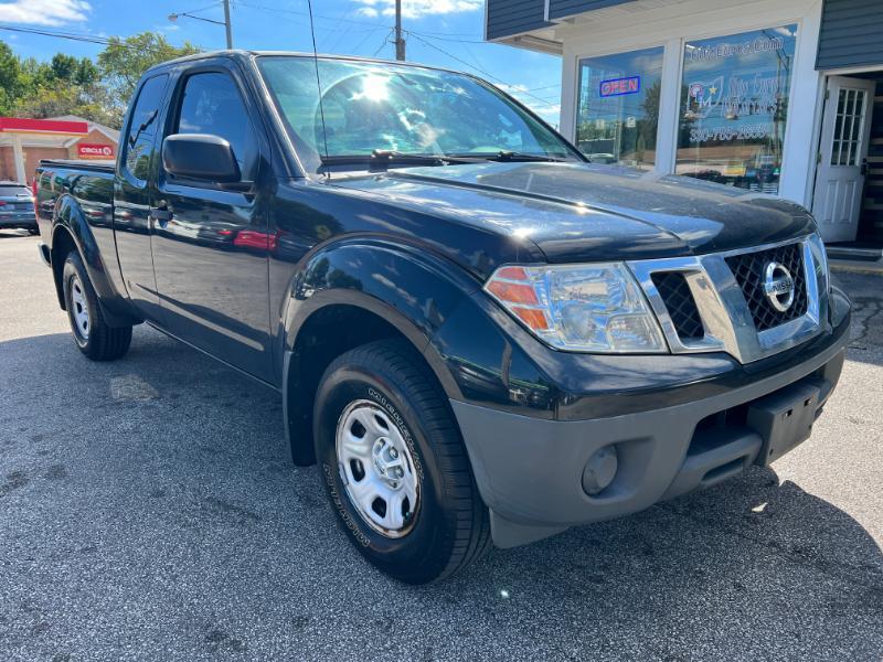 Nissan Frontier SV King Cab I4 5MT 2WD 2015