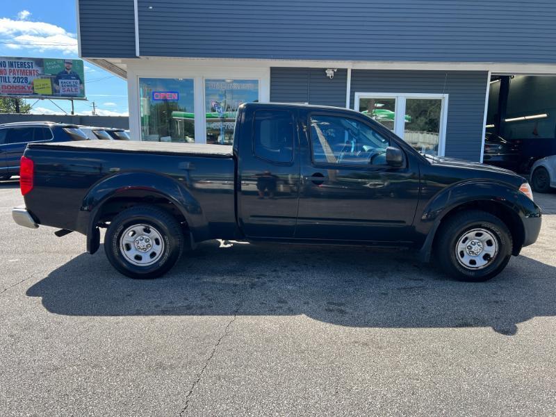 Nissan Frontier SV King Cab I4 5MT 2WD 2015