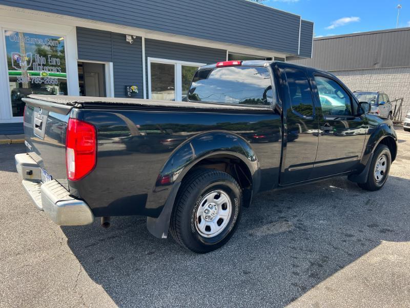Nissan Frontier SV King Cab I4 5MT 2WD 2015