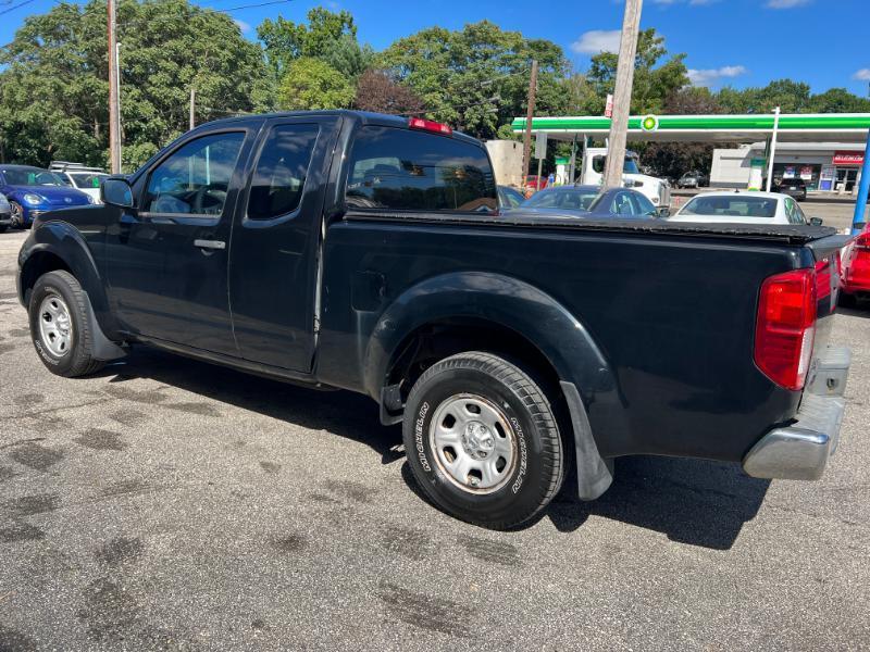 Nissan Frontier SV King Cab I4 5MT 2WD 2015