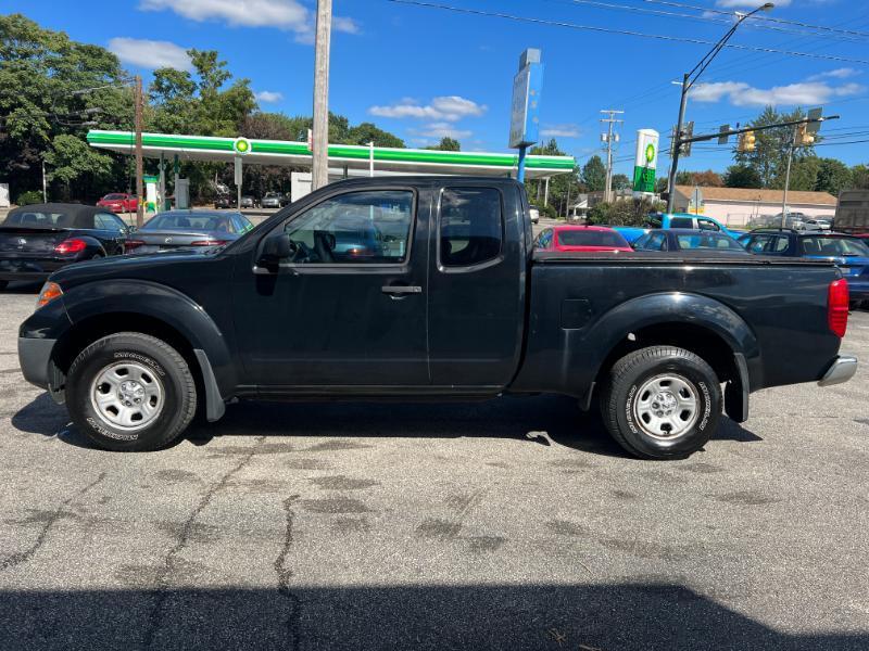 Nissan Frontier SV King Cab I4 5MT 2WD 2015