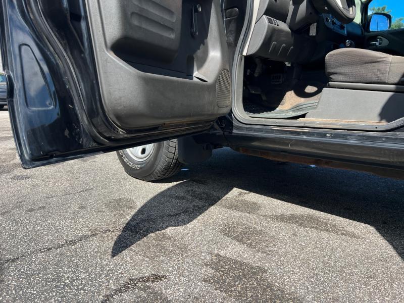 Nissan Frontier SV King Cab I4 5MT 2WD 2015