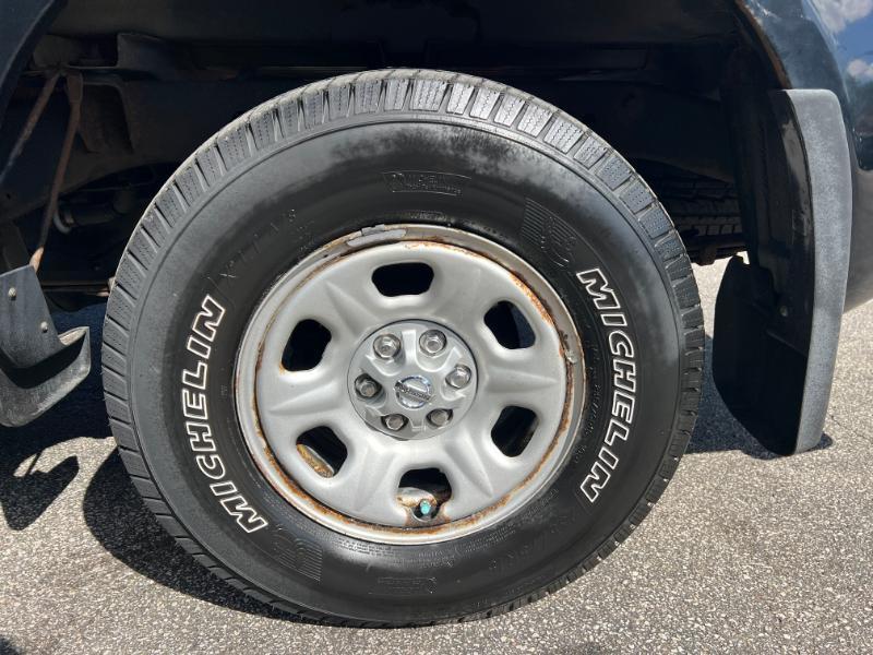 Nissan Frontier SV King Cab I4 5MT 2WD 2015