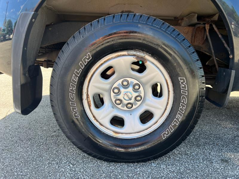 Nissan Frontier SV King Cab I4 5MT 2WD 2015