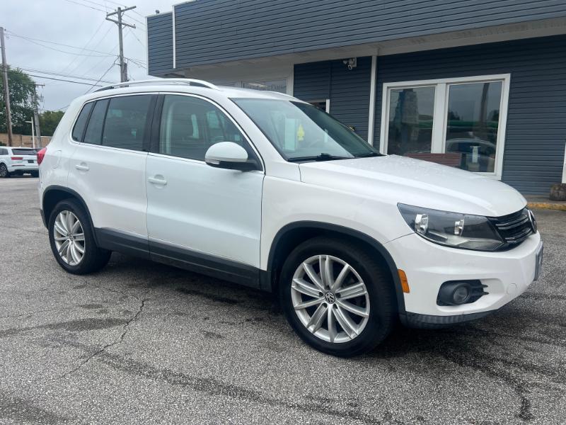 Volkswagen Tiguan S 2012