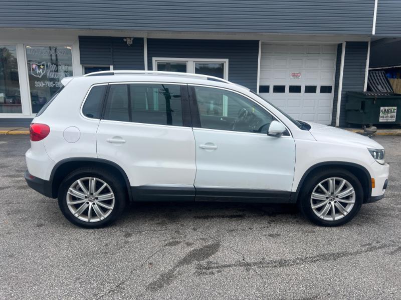 Volkswagen Tiguan S 2012