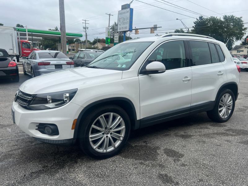 Volkswagen Tiguan S 2012