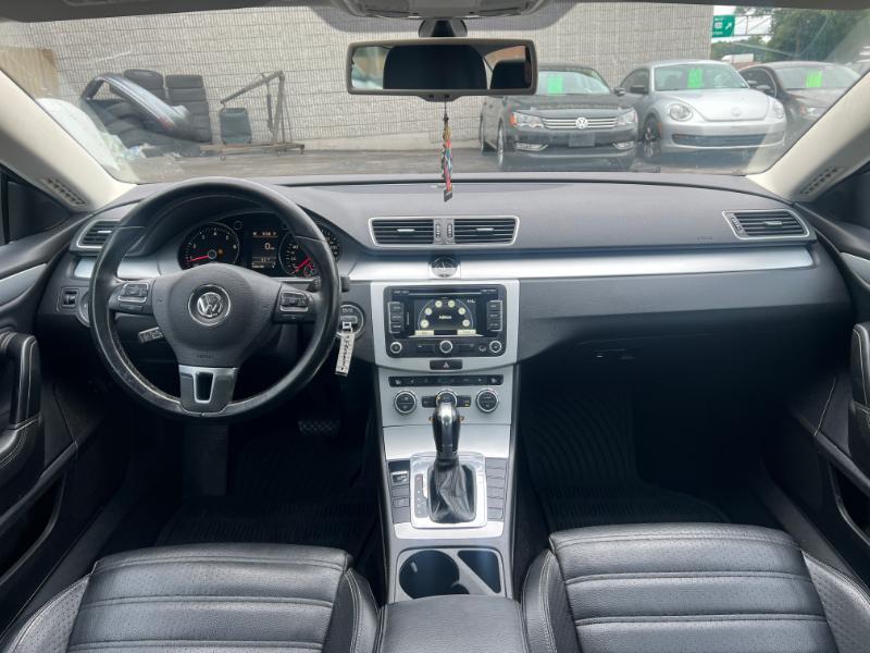 Volkswagen CC Sport w/Lighting Package 2013