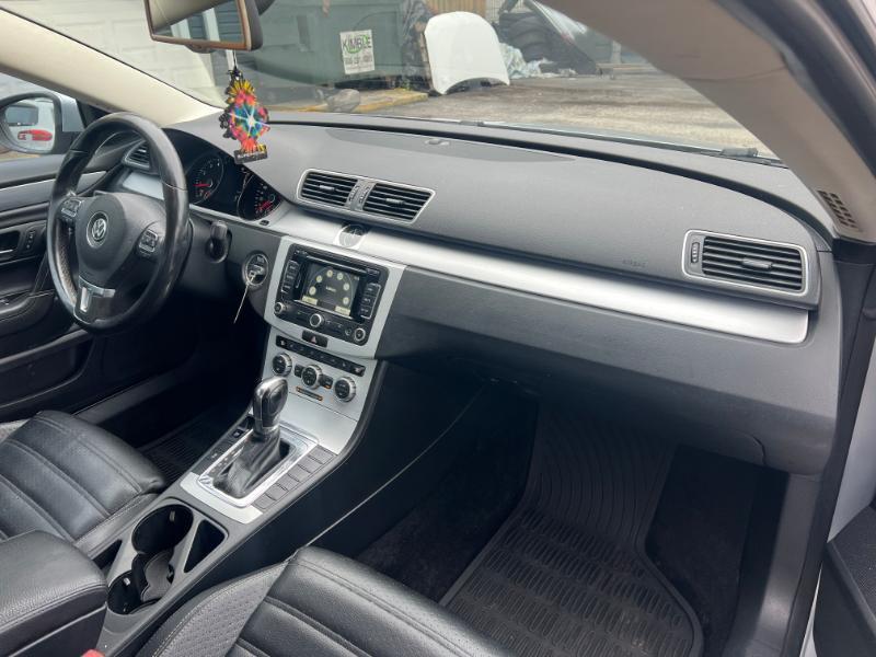 Volkswagen CC Sport w/Lighting Package 2013