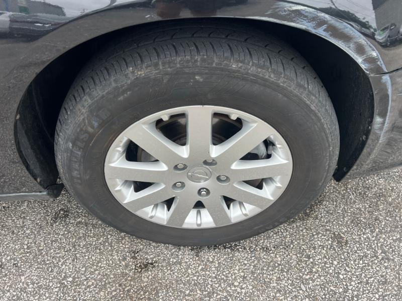Chrysler Town & Country Touring-L 2012