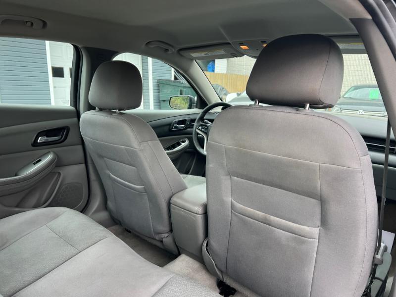 Chevrolet Malibu LS 2014