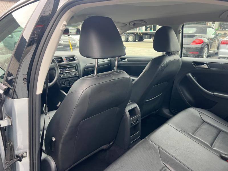 Volkswagen Jetta SE 2014