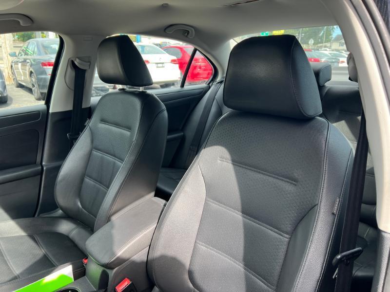Volkswagen Jetta SE 2014