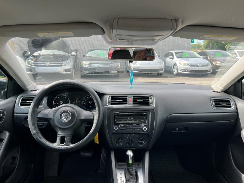 Volkswagen Jetta SE 2014