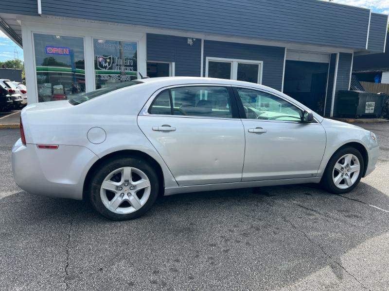 Chevrolet Malibu LS 2009