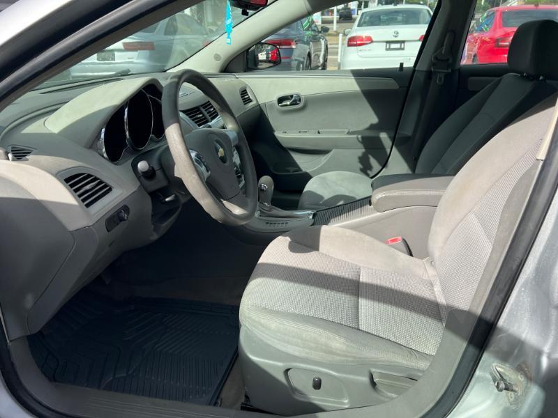 Chevrolet Malibu LS 2009