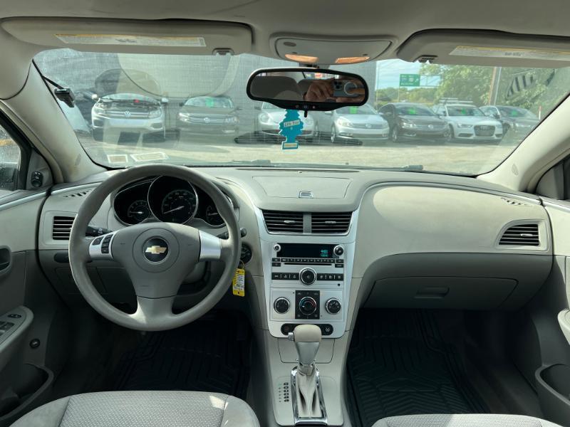 Chevrolet Malibu LS 2009