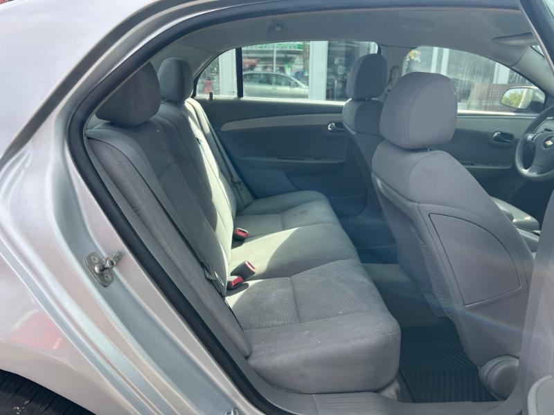 Chevrolet Malibu LS 2009