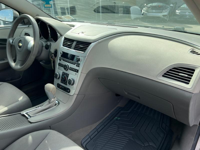 Chevrolet Malibu LS 2009