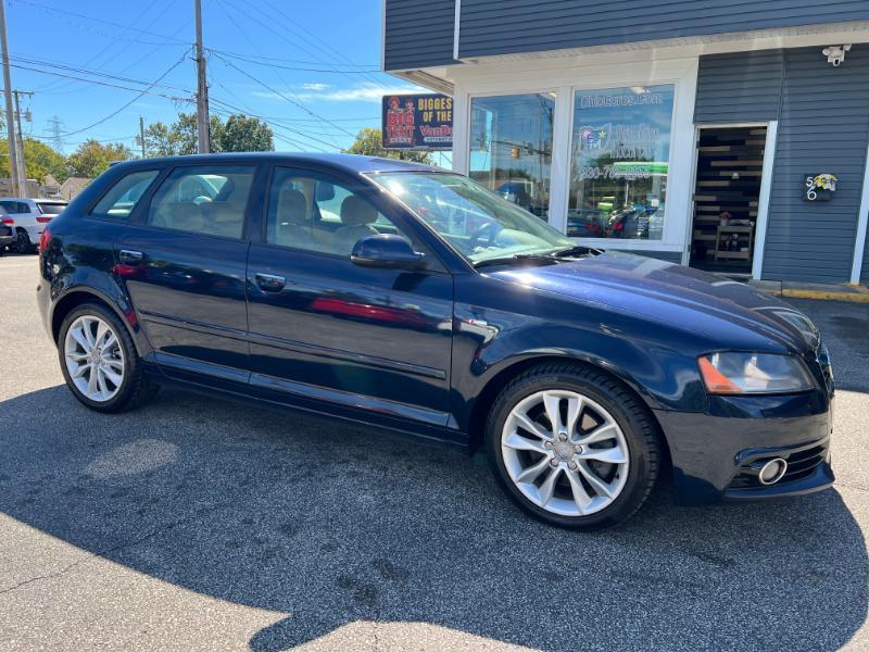 Audi A3 2.0T Premium S tronic 2011