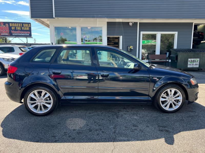 Audi A3 2.0T Premium S tronic 2011