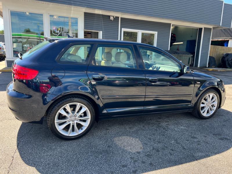 Audi A3 2.0T Premium S tronic 2011