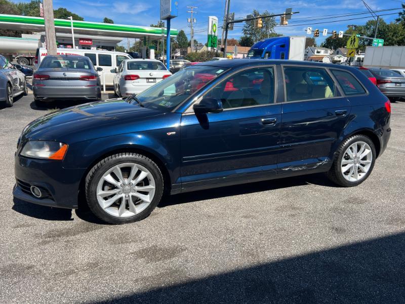 Audi A3 2.0T Premium S tronic 2011