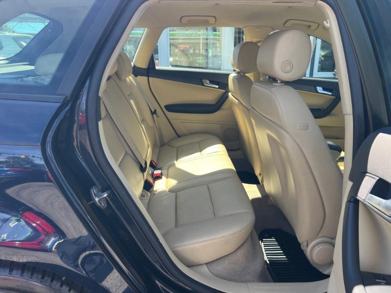 Audi A3 2.0T Premium S tronic 2011