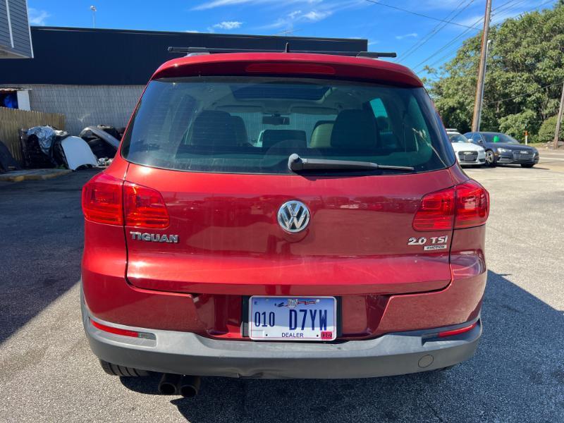 Volkswagen Tiguan S 4Motion 2012