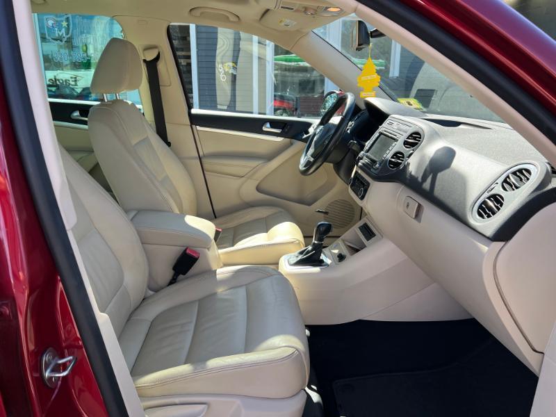 Volkswagen Tiguan S 4Motion 2012