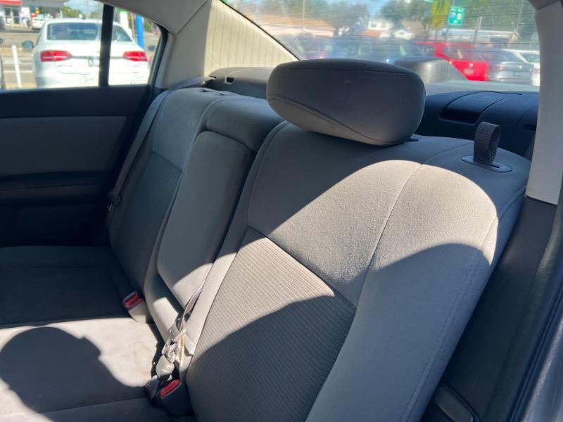Nissan Sentra 2.0 SL 2010