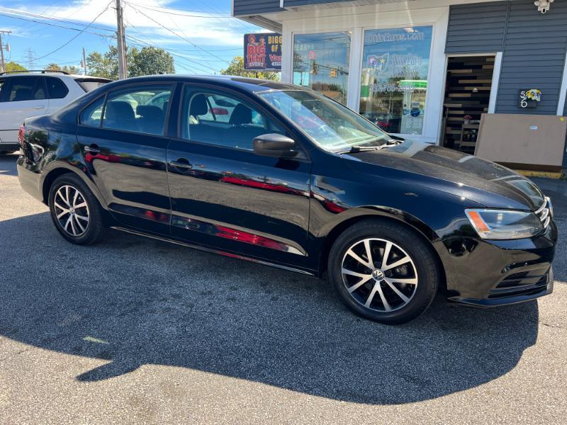 Volkswagen Jetta SE 6A 2016