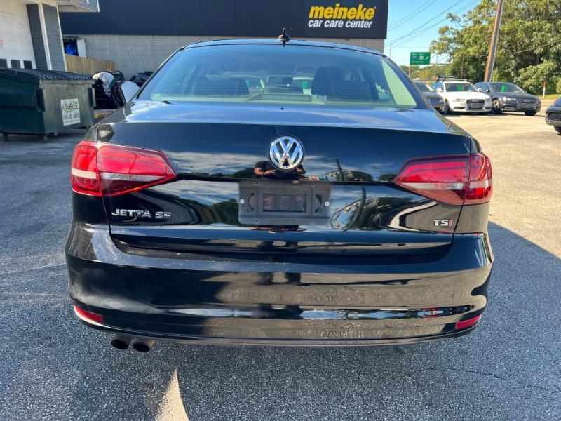 Volkswagen Jetta SE 6A 2016