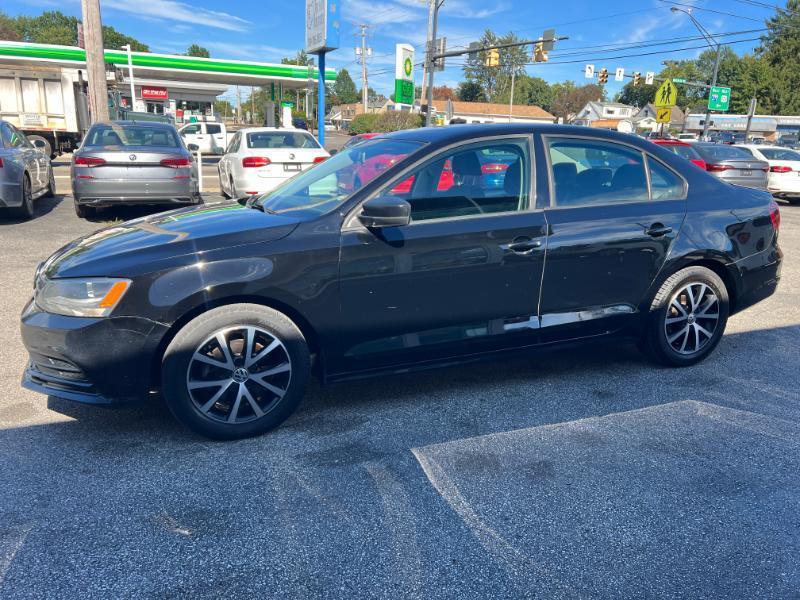 Volkswagen Jetta SE 6A 2016