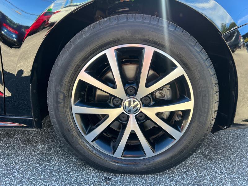 Volkswagen Jetta SE 6A 2016