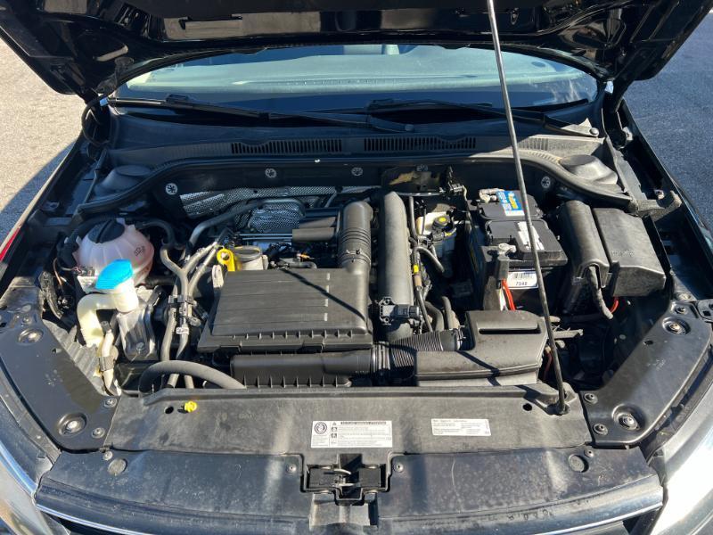 Volkswagen Jetta SE 6A 2016