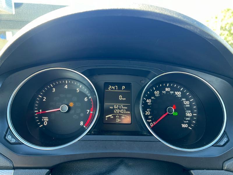 Volkswagen Jetta SE 6A 2016