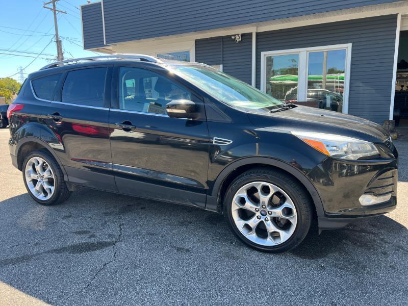Ford Escape Titanium 4WD 2013