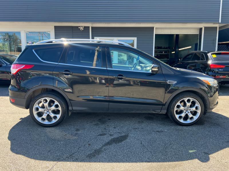 Ford Escape Titanium 4WD 2013