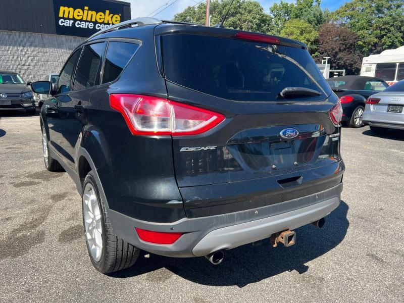 Ford Escape Titanium 4WD 2013