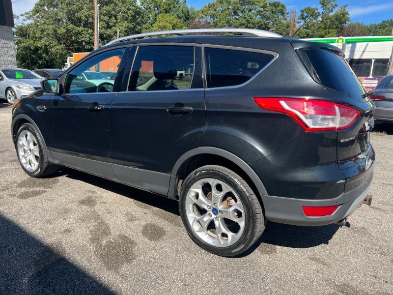Ford Escape Titanium 4WD 2013