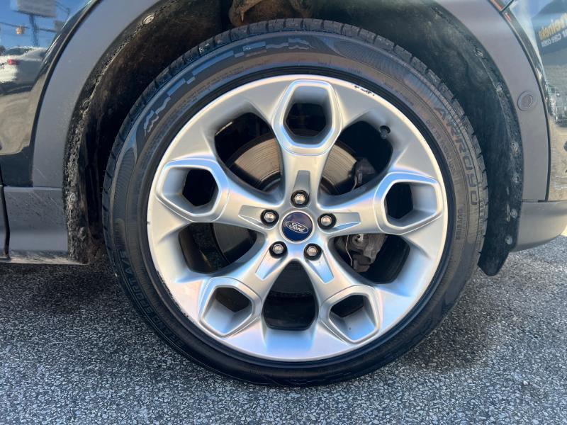 Ford Escape Titanium 4WD 2013