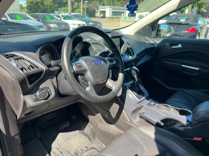 Ford Escape Titanium 4WD 2013